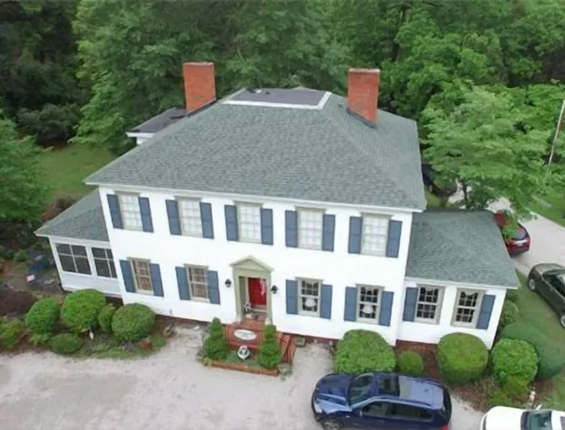 Oak Manor Inn hotel detail image 1