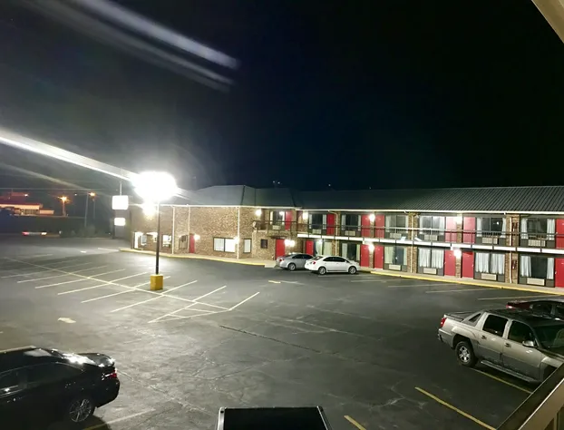 American Inn hotel detail image 3