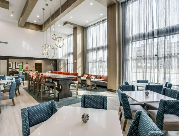 Hampton Inn & Suites North Dallas Central Expy hotel detail image 4