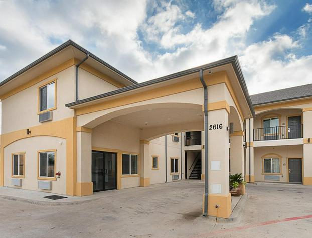 Scottish Inns & Suites hotel detail image 2