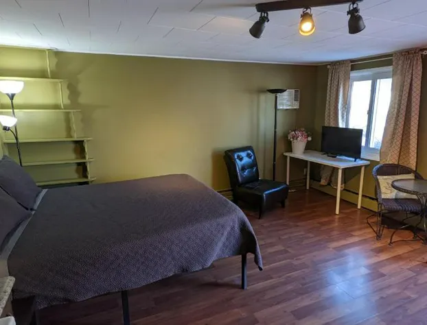 Deerview Lodge & Cabins - Princeton BC hotel detail image 2