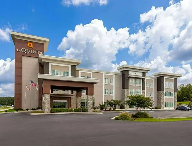 La Quinta Inn & Suites by Wyndham Cullman hotel detail image 2