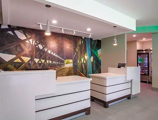 La Quinta Inn & Suites by Wyndham Cullman hotel detail image 4