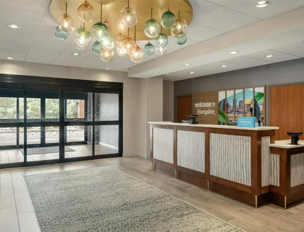 Hampton Inn & Suites Tampa Busch Gardens Area hotel detail image 4