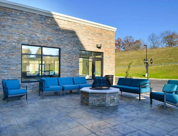 Hampton Inn & Suites Albany-East Greenbush hotel detail image 3