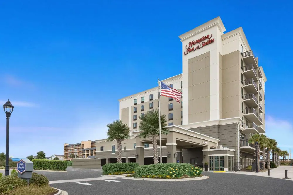Hampton Inn & Suites Carolina Beach Oceanfront hotel hero