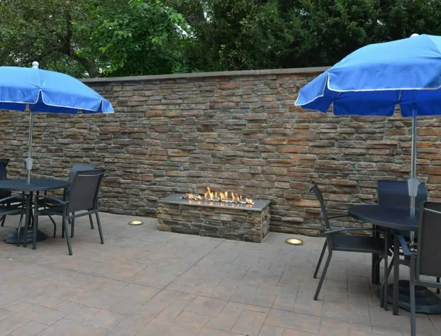 Fairfield Inn & Suites Fremont hotel detail image 3