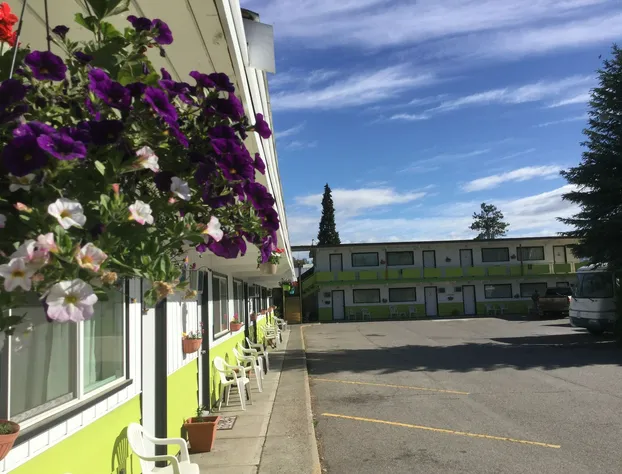 Cedars Motel hotel detail image 1