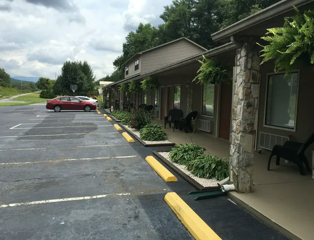 Chatuge Mountain Inn hotel detail image 4