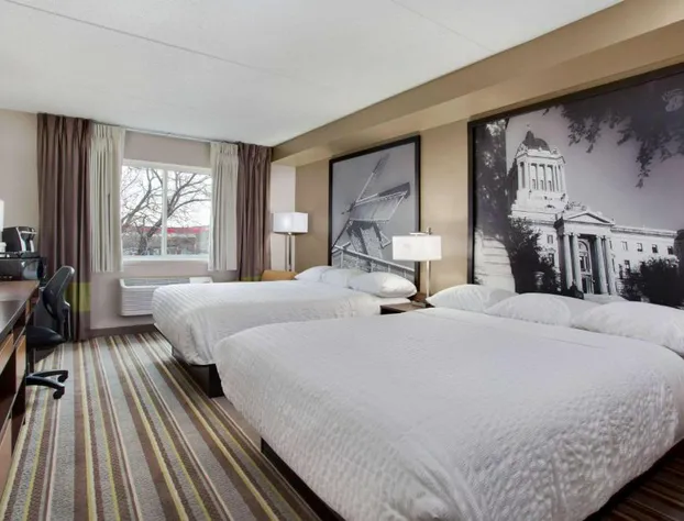 Super 8 by Wyndham Winnipeg West hotel detail image 4