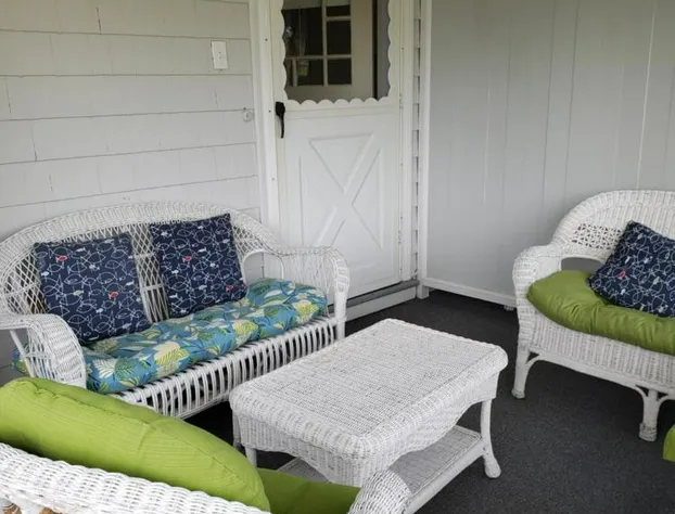 Moseley Cottage Inn & Town Motel hotel detail image 3