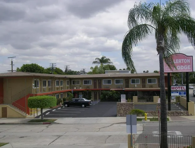 Fullerton Lodge hotel detail image 4