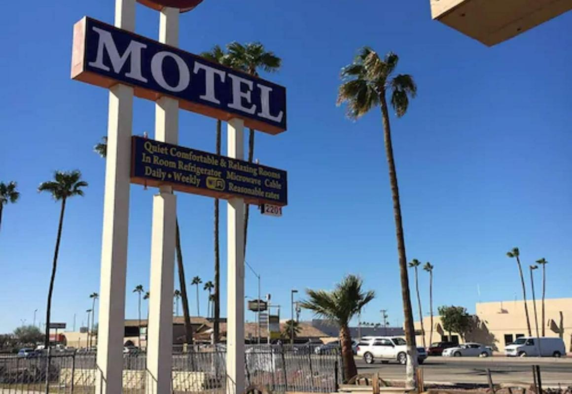 El Rancho Motel hotel hero