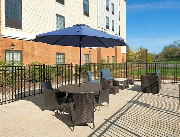 Hampton Inn & Suites Yonkers - Westchester hotel detail image 3