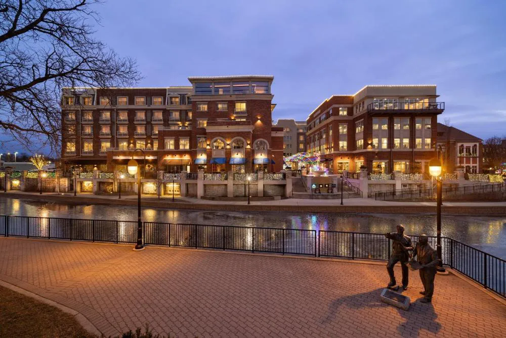 Hotel Indigo Naperville Riverwalk by IHG hotel hero