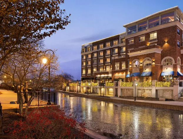 Hotel Indigo Naperville Riverwalk by IHG hotel detail image 2