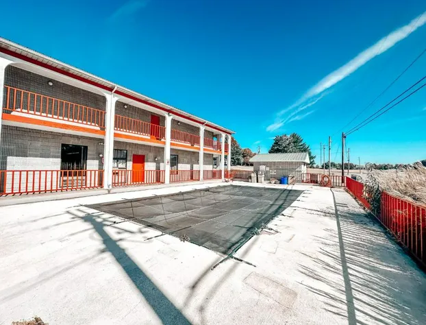 Laker Inn hotel detail image 2