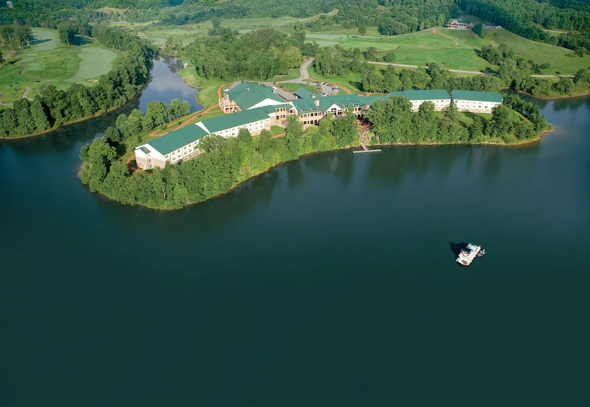 Stonewall Resort hotel hero