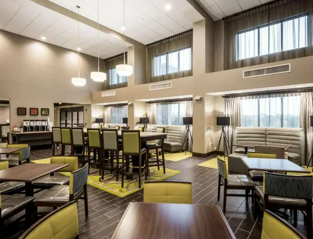 Hampton Inn & Suites Hammond hotel detail image 4