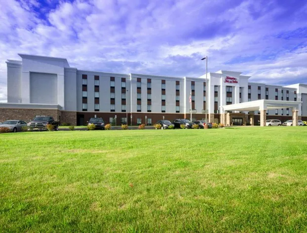 Hampton Inn & Suites Hammond hotel detail image 2