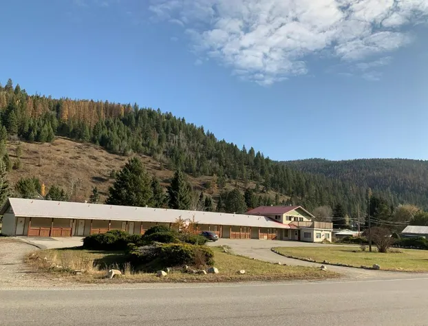 Greenview Motel and RV Park hotel detail image 3