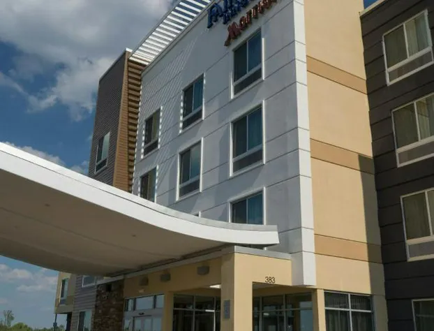 Fairfield Inn & Suites by Marriott Geneva Finger Lakes hotel detail image 1