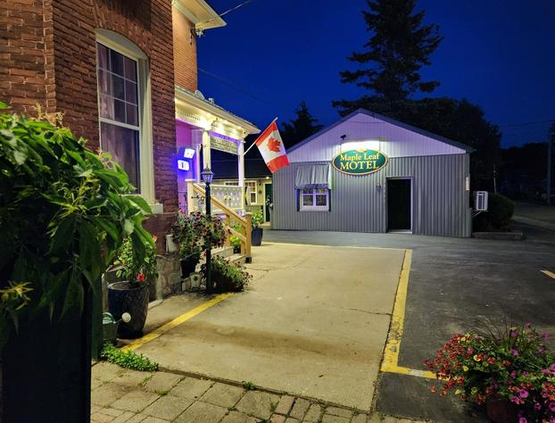 Maple Leaf Motel hotel detail image 3