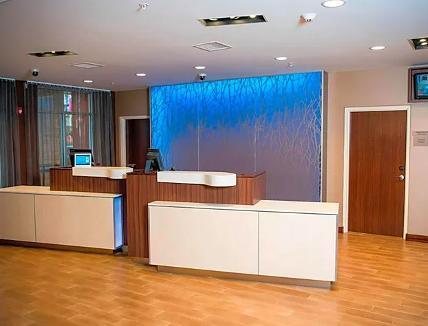 Fairfield Inn & Suites Cincinnati Uptown/University Area hotel detail image 1