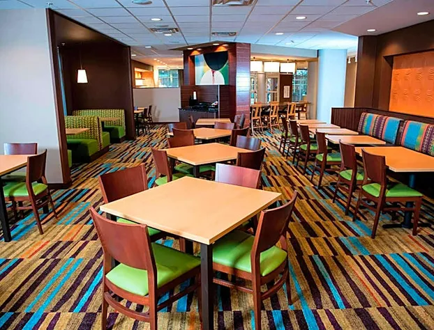 Fairfield Inn & Suites Cincinnati Uptown/University Area hotel detail image 4