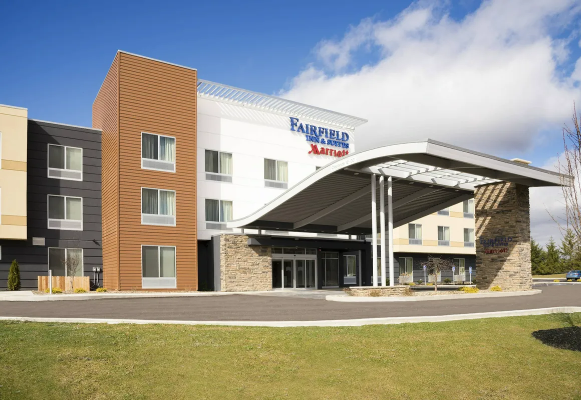 Fairfield Inn & Suites Medina hotel hero