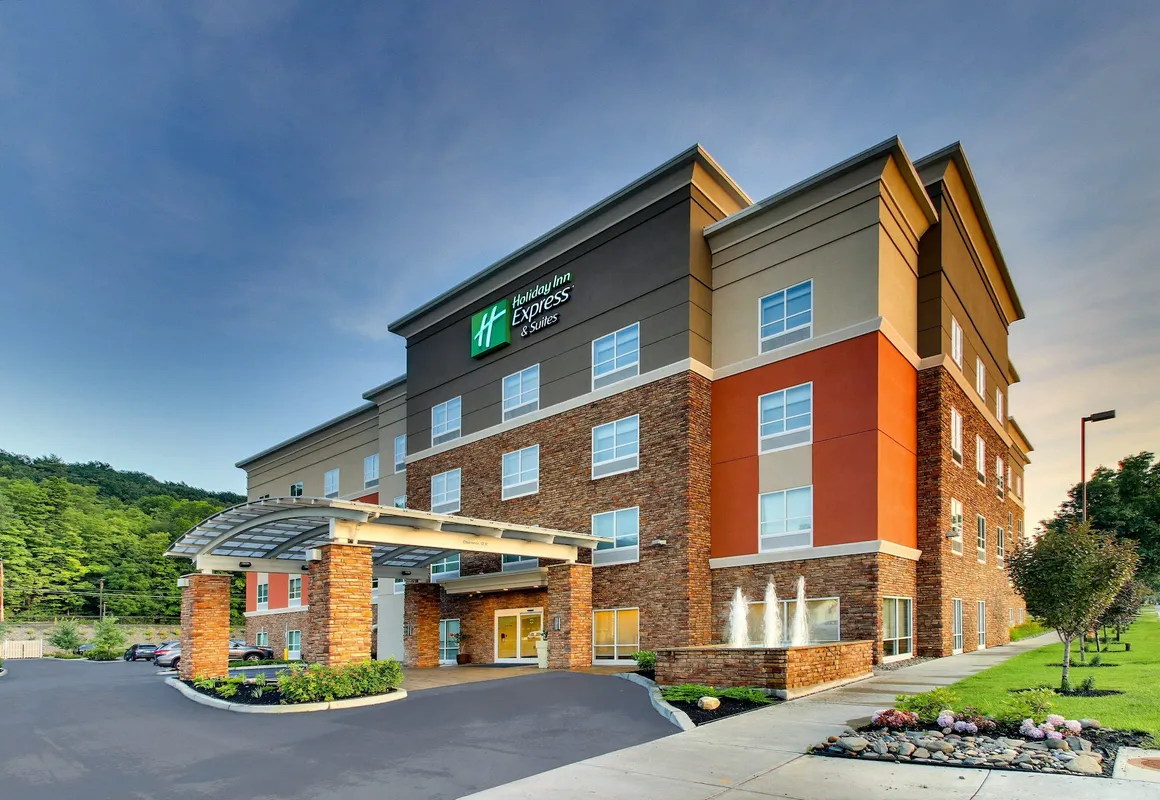 Holiday Inn Express & Suites Ithaca by IHG hotel hero