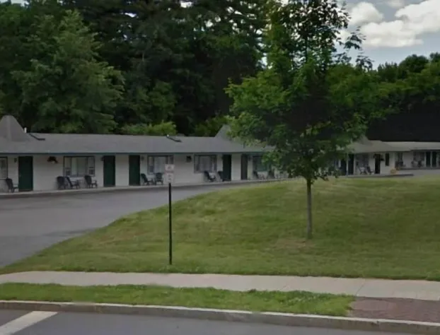 Spring Motor Inn hotel detail image 1