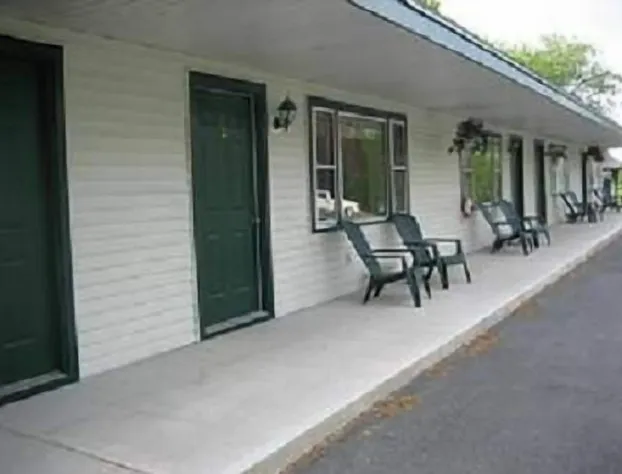 Spring Motor Inn hotel detail image 2