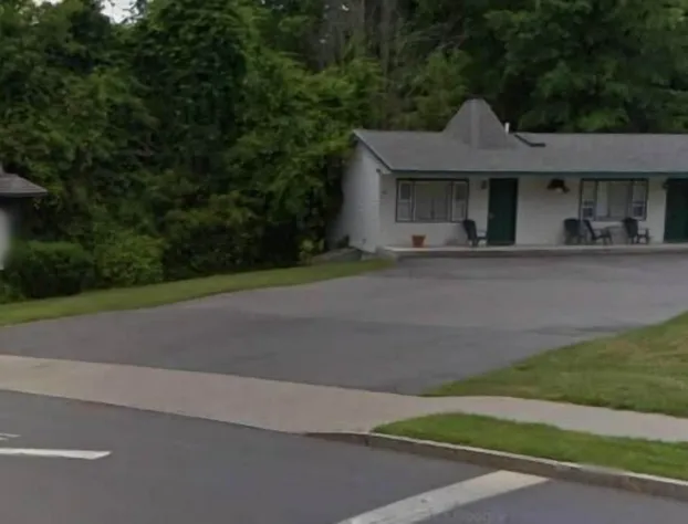 Spring Motor Inn hotel detail image 3