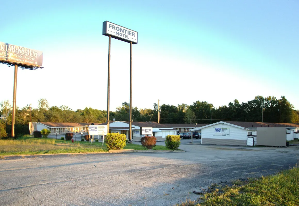 Frontier Motel hotel hero