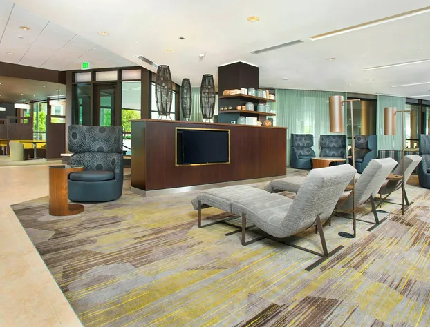 Courtyard by Marriott Redwood City hotel detail image 4