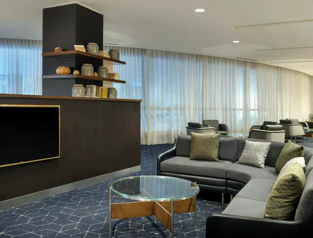 Courtyard by Marriott Redwood City hotel detail image 2