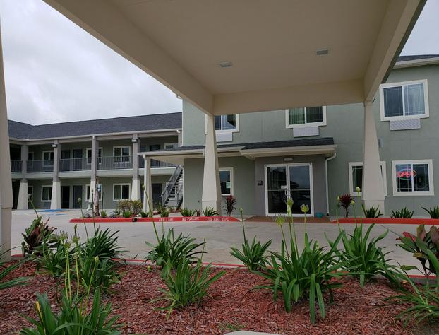 Scottish Inns & Suites hotel detail image 4