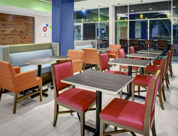 Holiday Inn Express & Suites Houston NW - Cypress Grand Pky by IHG hotel detail image 4