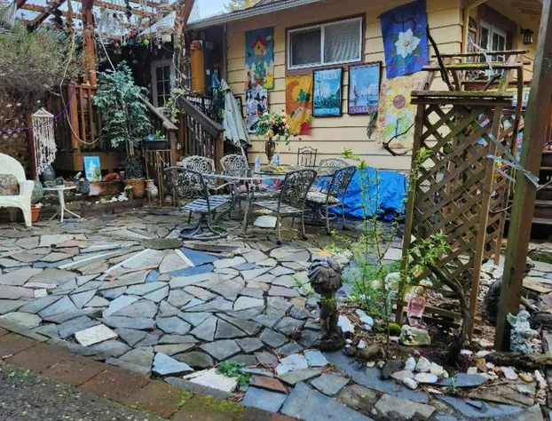 Scott Creek Farm hotel detail image 3