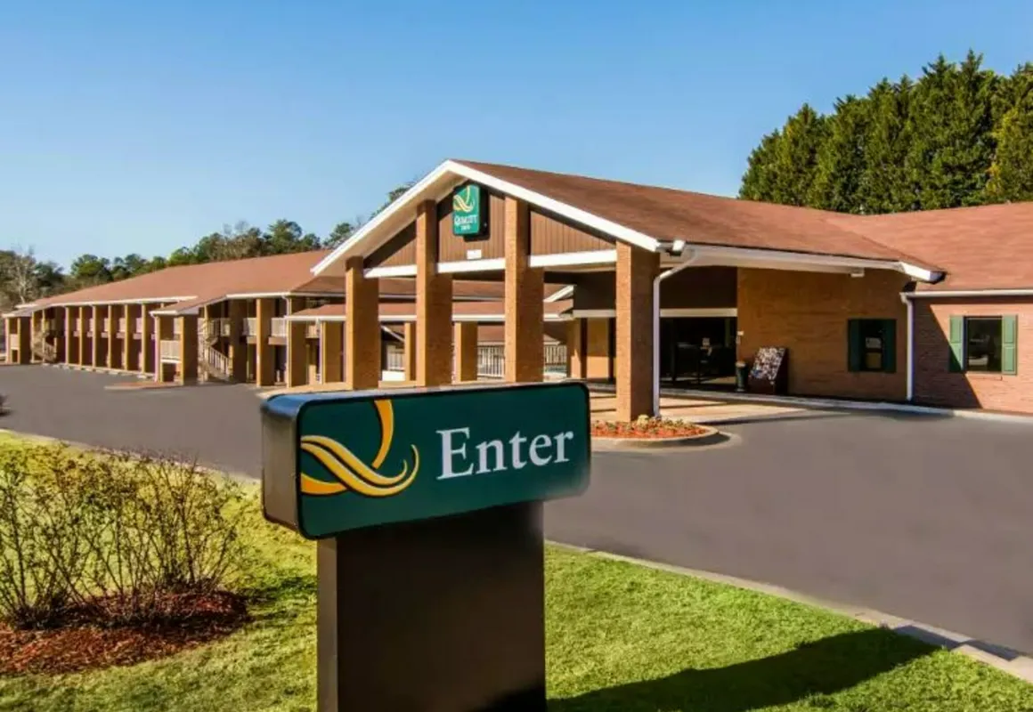 Quality Inn hotel hero