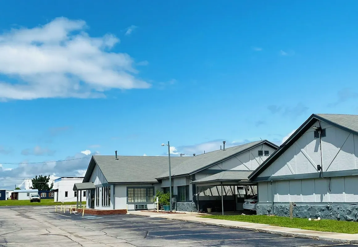 Wilshire Inn hotel hero