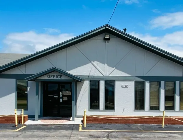 Wilshire Inn hotel detail image 1