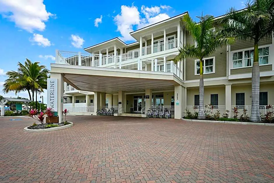 Waterline Villas & Marina, Autograph Collection hotel hero