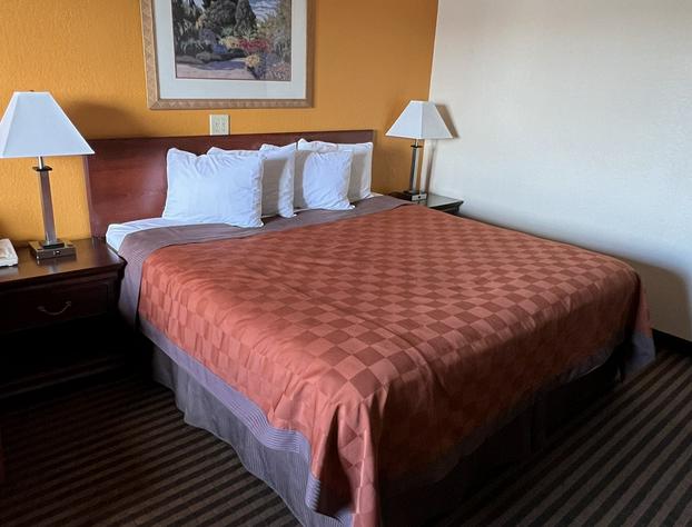 Scottish Inns & Suites Eau Claire hotel detail image 4