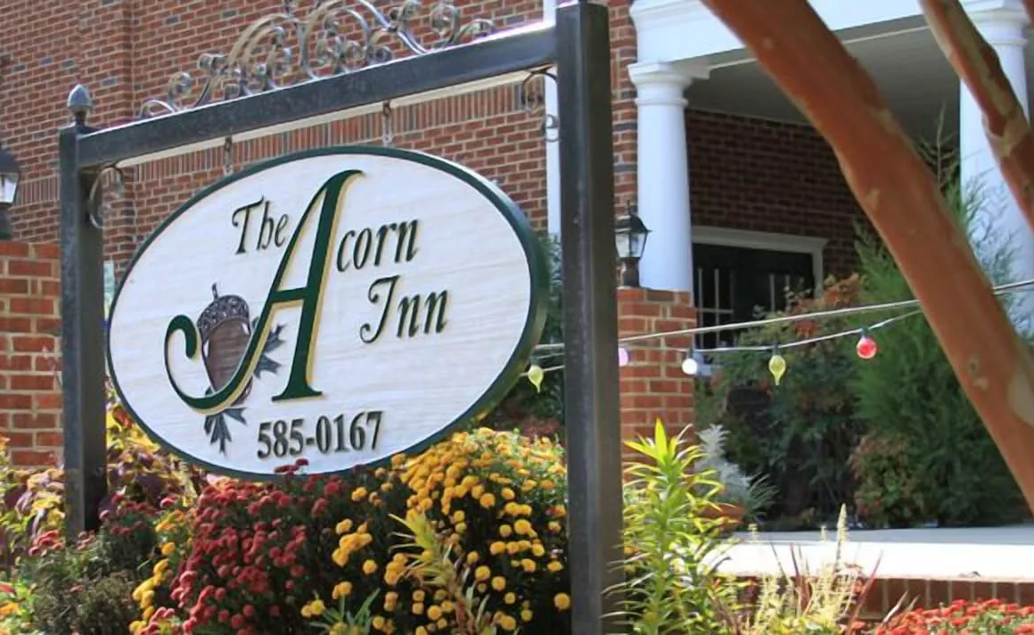 Acorn Inn hotel hero