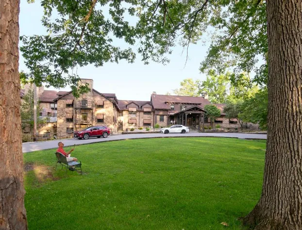 Cumberland Falls State Resort Park hotel detail image 4