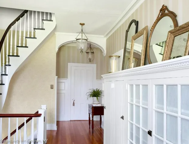 Stagecoach Inn hotel detail image 2