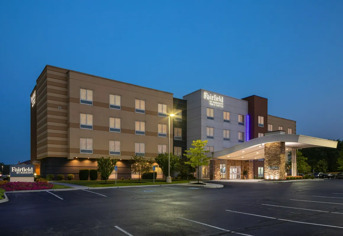 Fairfield Inn and Suites by Marriott Chillicothe hotel hero