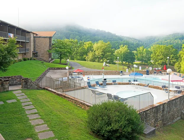 Buckhorn Lake State Resort Park hotel detail image 1